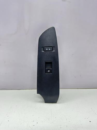 Botao Vidro Eletrico Direito Chevrolet Tracker 2017/18