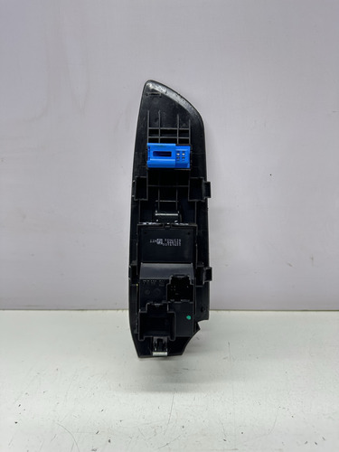 Botao Vidro Eletrico Direito Chevrolet Tracker 2017/18 - Imagem 2