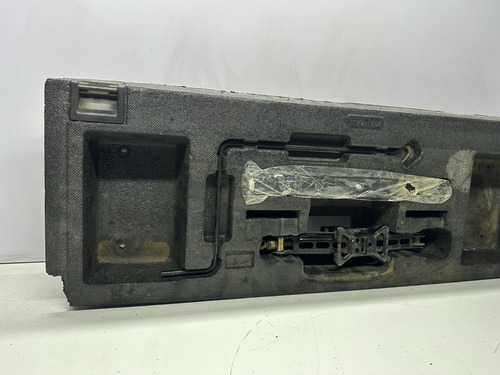 Kit Macaco Chave De Roda Subaru Tribeca - Imagem 2