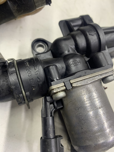 Bomba D Agua Auxiliar Mercedes Amg 63 V8 A1562030164 Origina - Imagem 5