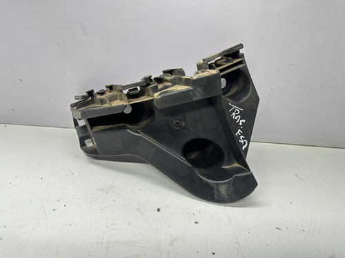 Guia Parachoque Traseiro Esquerdo Vw Nivus