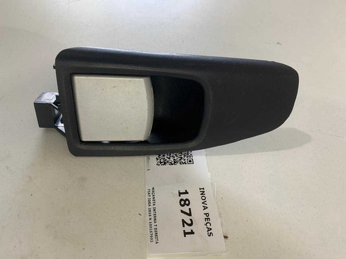 Maçaneta Interna T Direita Fiat Idea 2016 N 100167993 Preto Traseira