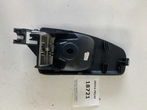 Maçaneta Interna T Direita Fiat Idea 2016 N 100167993 Preto Traseira - Imagem 3