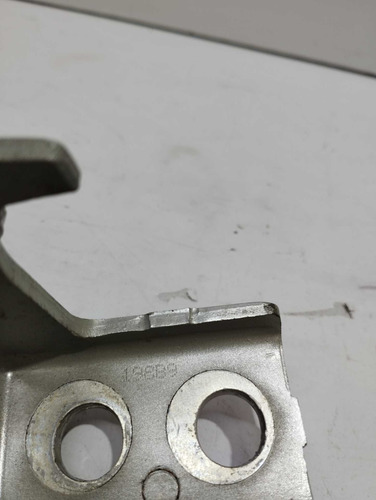 Dobradiça Inferior Porta Dian Dir Peugeot 2008 8590634 - Imagem 2