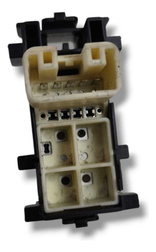 Botão Vidro Traseiro Esquerdo Toyota Etios 2013 2018 - Imagem 2