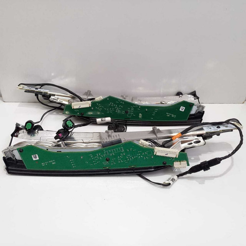 Par Lanterna Tampa Traseira Jeep Commander 21/25  Ambos Lados Vermelho - Imagem 3