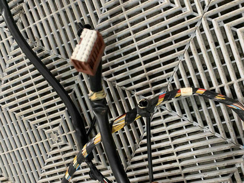 Chicote Interno Carroceria Oroch 2017 R 241632044r - Imagem 3