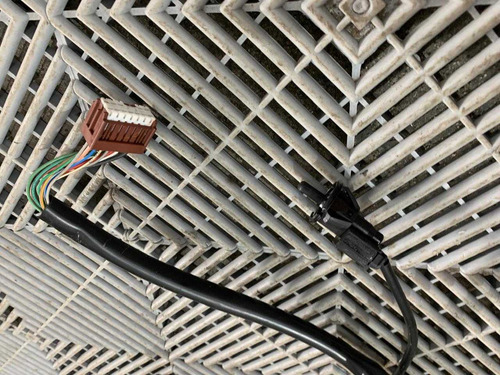 Chicote Interno Carroceria Oroch 2017 R 241632044r - Imagem 4