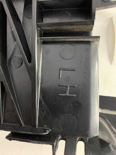 Guia Vidro Porta Tras Esq Ford Focus 2009 A 2013 4m51a266b31 Preto - Imagem 4