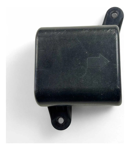 Tampa Chicote Abs Tras Direito Chevrolet Prisma Cobalt 2019 Preto