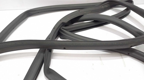 Borracha Guarnição Pta Diant L.e Renegade 15/21 Cod 52012610 - Imagem 5