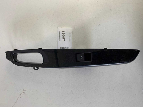 Moldura C/botão Vidro Tras Esq Toyota Yaris 2018 742720d650