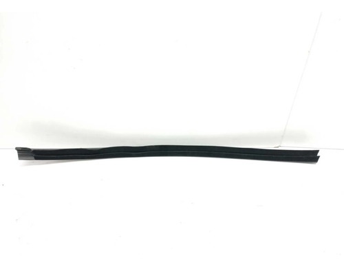 Borracha Porta Traseira Direita Creta 2025 Cod 83140m4000 - Imagem 2