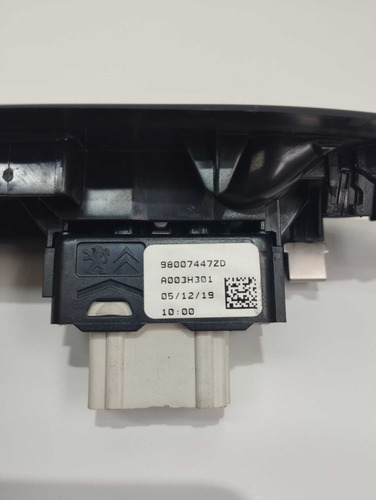 Botão Vidro Elétrico Dian Dir Peugeot 2008 15/22 98007447zd - Imagem 2