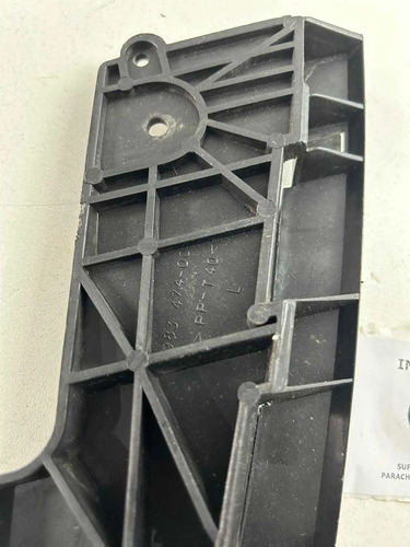 Suporte Esquerdo Do Parachoque Traseiro Nissan Tiida Hatch. - Imagem 2