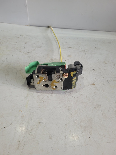 Fechadura Da Porta Linea 2010 Traseira Esquerda Original  - Imagem 3