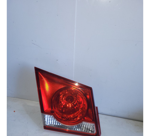 Lanterna Da Tampa Lado Esquerdo Cruze 2012 Original Esquerdo Vermelho - Imagem 2