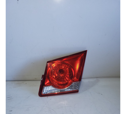 Lanterna Da Tampa Lado Direito Cruze 2012 Original - Imagem 2