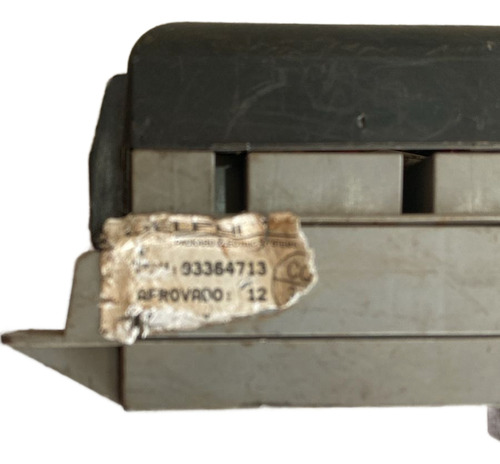 Módulo De Fusível Original Gm Vectra 90583459 Usado - Imagem 3