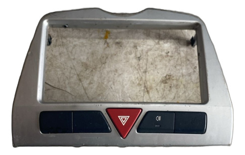 Moldura Do Painel Com Botão De Alerta Orig Kia Picanto 2011 - Imagem 3