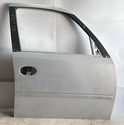 Porta Dianteira Dir. Chevrolet Meriva 2002-2012 Usada Dianteira Direito Prateado