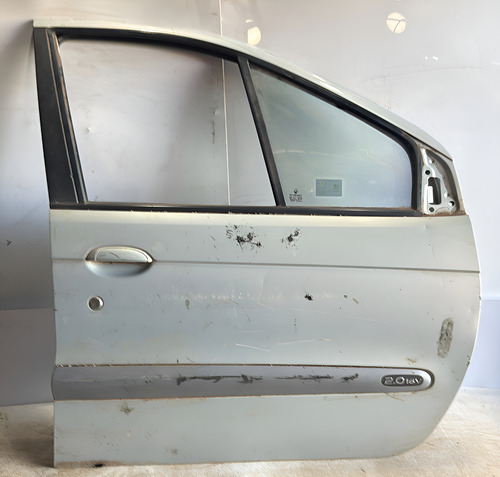 Porta Dianteira Dir. Scenic 2005 4p Usada Dianteira Direito Prateado