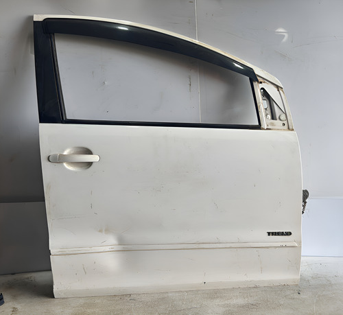 Porta Dianteira Dir. Fox 4p 2004-2010 Usada C/ Detalhes Dianteira Direito Branco