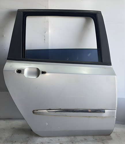 Porta Traseira Dir. Stilo 2003 Até 2011 Usada Traseira Direito Prateado