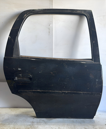 Porta Traseira Dir. Corsa Classic 2002 A 2016 Usada Traseira Direito Preto