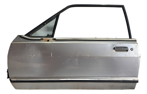 Porta Esquerda Belina 2p 1988 C/ Detalhe Usada Dianteira Esquerda Prateado