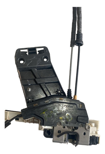 Fechadura Dianteira Direita Toro 2020 Usada