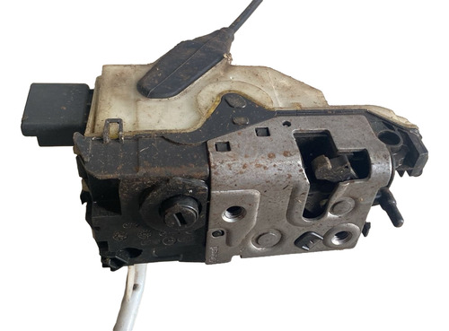 Fechadura Dianteira Direita Original 208 2012 2015 Usada - Imagem 2