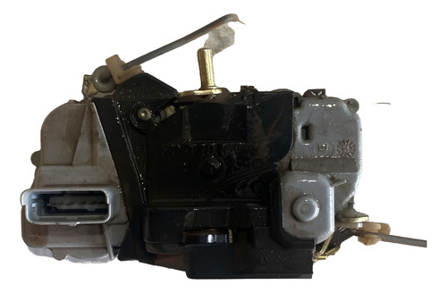 Fechadura Dianteira Esquerda Orig. Xsara Picasso 2003 Usada