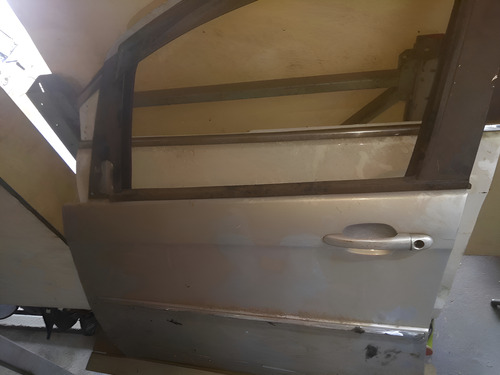 Porta Fiat Idea Motorista Usada Dianteira Esquerda Prateado