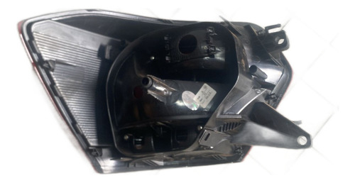 Lanterna Tras. Direita Polo Hatch 2018 A 2022 Paralela Usada Direito/passageiro Vermelho - Imagem 2