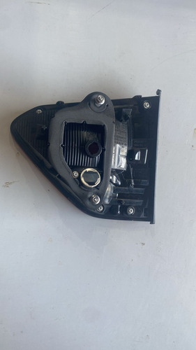 Lanterna Tampa Mala Esq. Orig. Fox 2015 A 2017 Usada Esquerdo/motorista Vermelho - Imagem 2