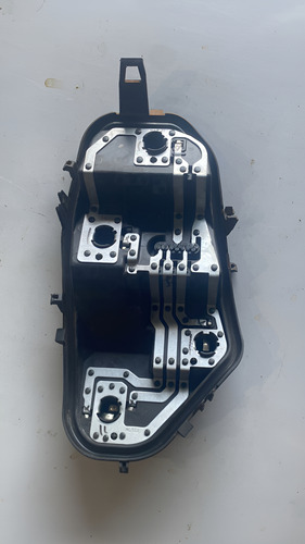 Circuito Soquete Lanterna Dir. Orig. Mobi 2016 A 2018 Usada Direito/passageiro Vermelho