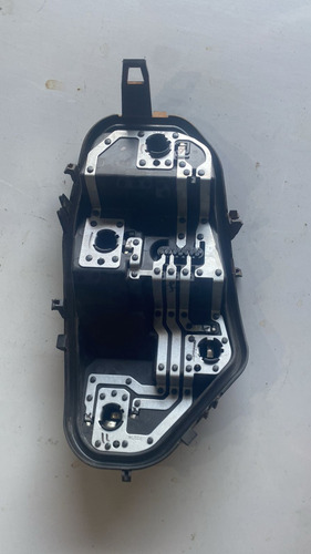 Circuito Soquete Lanterna Dir. Orig. Mobi 2016 A 2018 Usada Direito/passageiro Vermelho - Imagem 3