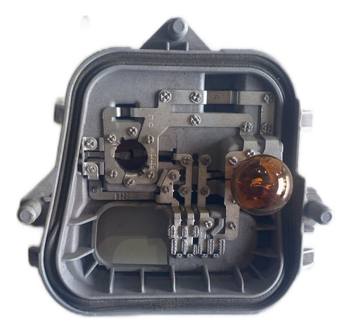 Circuito Lanterna Tras. Dir. Orig. Fox 2015 A 2020 Usada Direito/passageiro Vermelho - Imagem 3