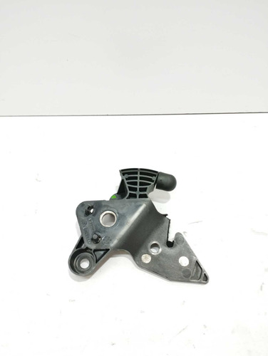 Trava Banco Traseiro Esquerdo Peugeot 2008 Cod 1118342