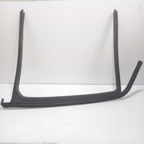 Borracha Canaleta Tras Esq Renault Kwid Cod 823305495r Preto - Imagem 4