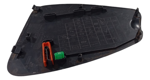 Tampa Caixa Fusíveis Original Renault Logan Sandero 08 A 13 - Imagem 4