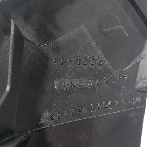 Moldura Cinto Traseiro Esquerdo Original Ford Focus Sedan 04 Preto - Imagem 2