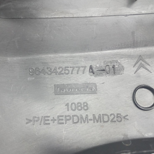 Acabamento Moldura Superior Chave Seta Citroen Xsara Picasso - Imagem 2