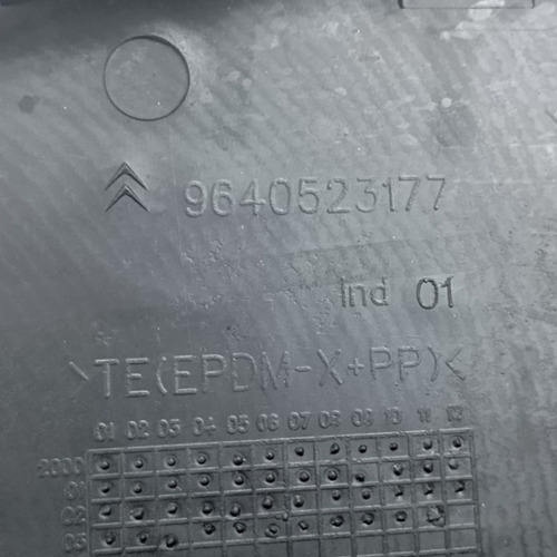 Moldura Borracha Console Central Original Citroen Picasso - Imagem 2