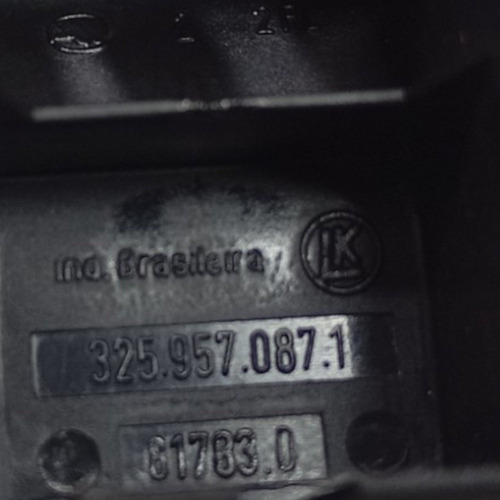 Botão Falso Painel Central Original Vw Santana 1991 À 1998 - Imagem 2