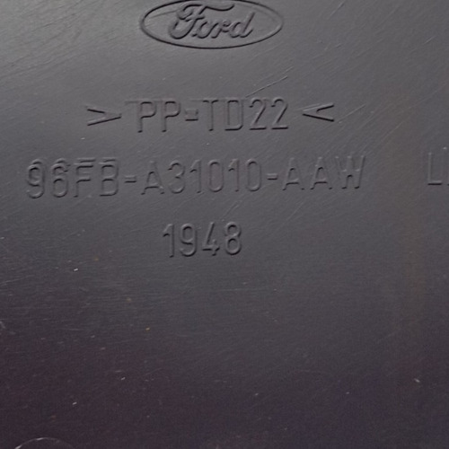 Acabamento Moldura Coluna Traseira Direita Ford Fiesta 00 - Imagem 2