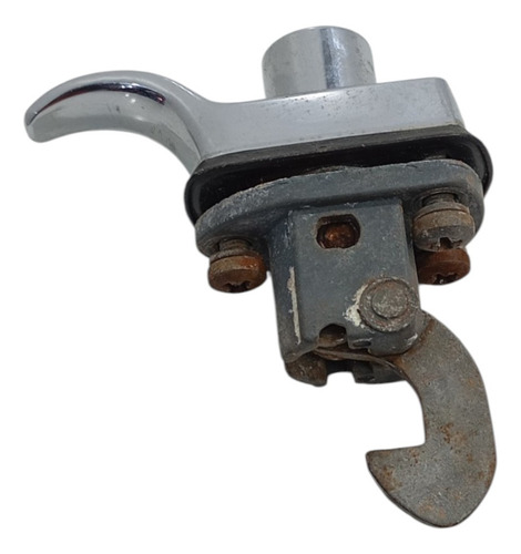 Trinco Fechadura Tampa Motor Capô Vw Fusca Kombi 1978 - Imagem 2