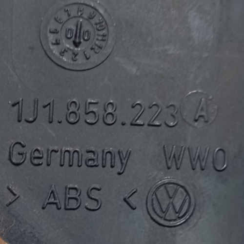 Acabamento Tampa Caixa Fusível Original Volkswagen Golf 2000 - Imagem 2