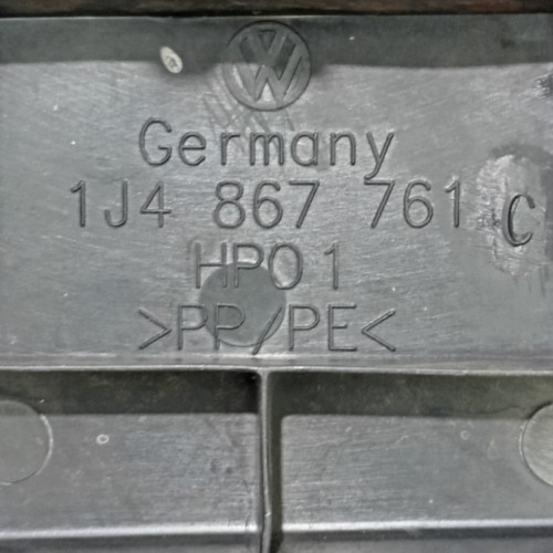 Suporte Tampão Bagagito Traseiro Esquerdo Vw Golf 2000 Preto - Imagem 2